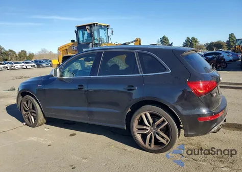 2014 Audi Sq5 Premium Plus z USA, uszkodzony, nr VIN WA1CGAFP0EA067017